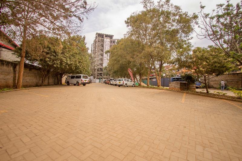 The Luke Hotel - Cravers Thika Bagian luar foto