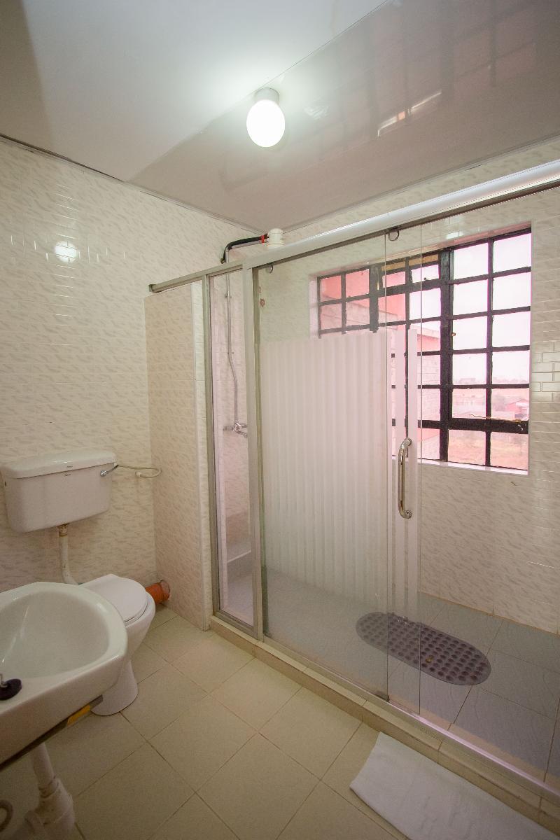 The Luke Hotel - Cravers Thika Bagian luar foto