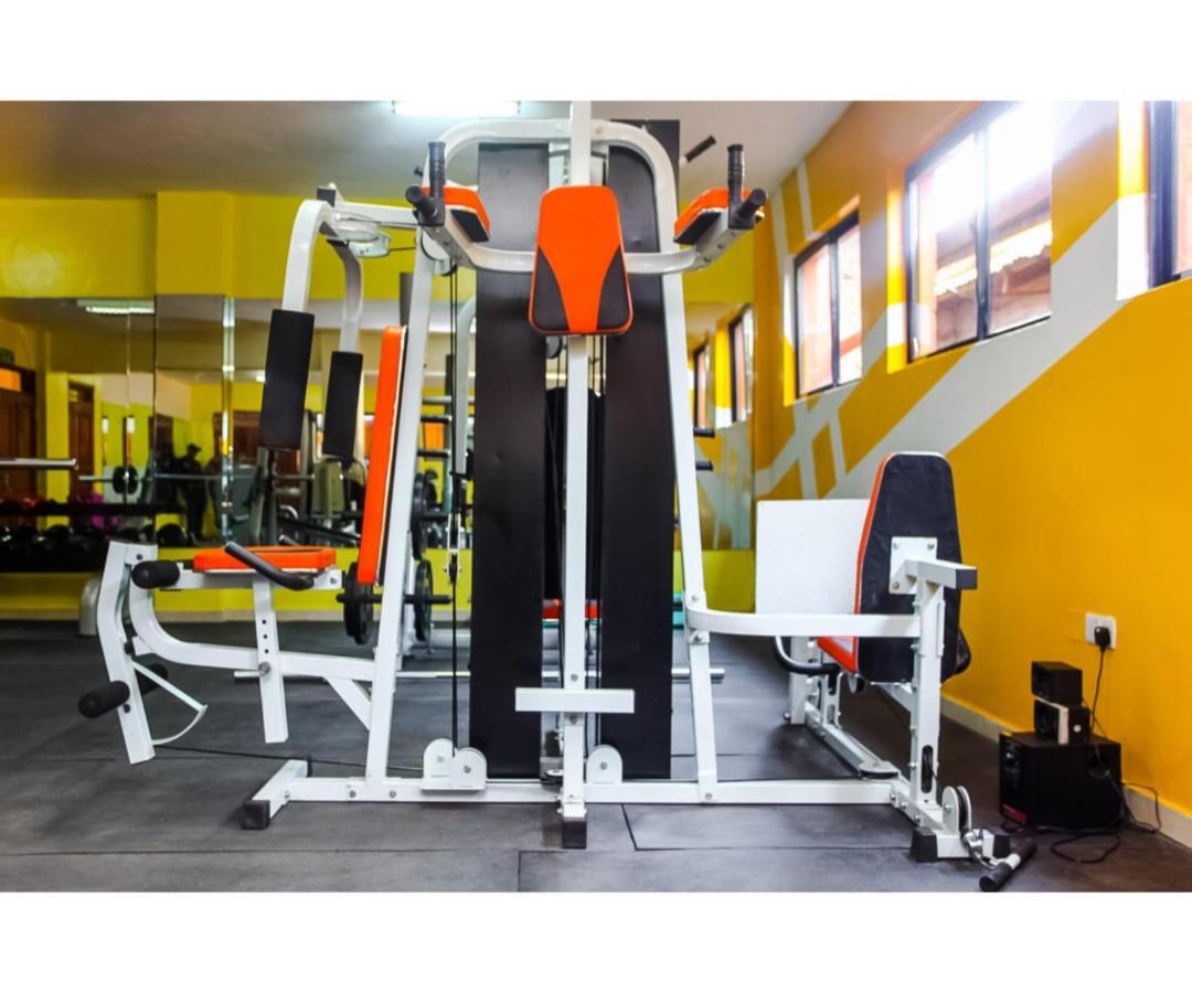 The Luke Hotel - Cravers Thika Bagian luar foto